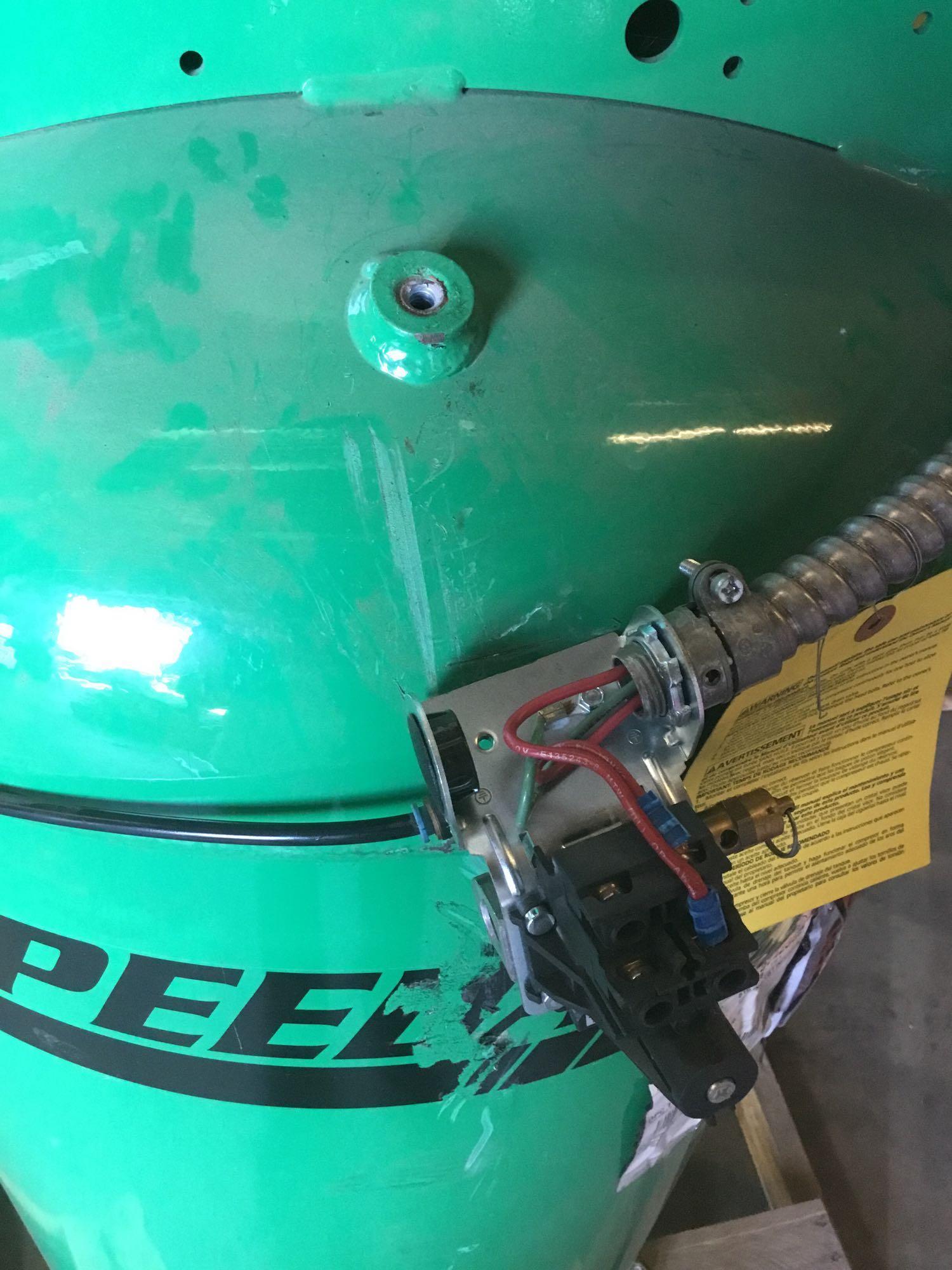 Green Speedaire Stationary air Compressor