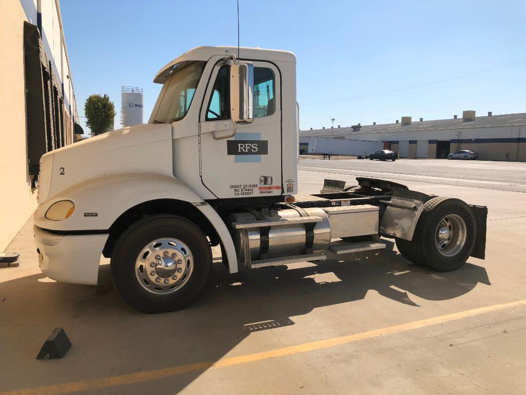 2007 Freightliner Columbia 112