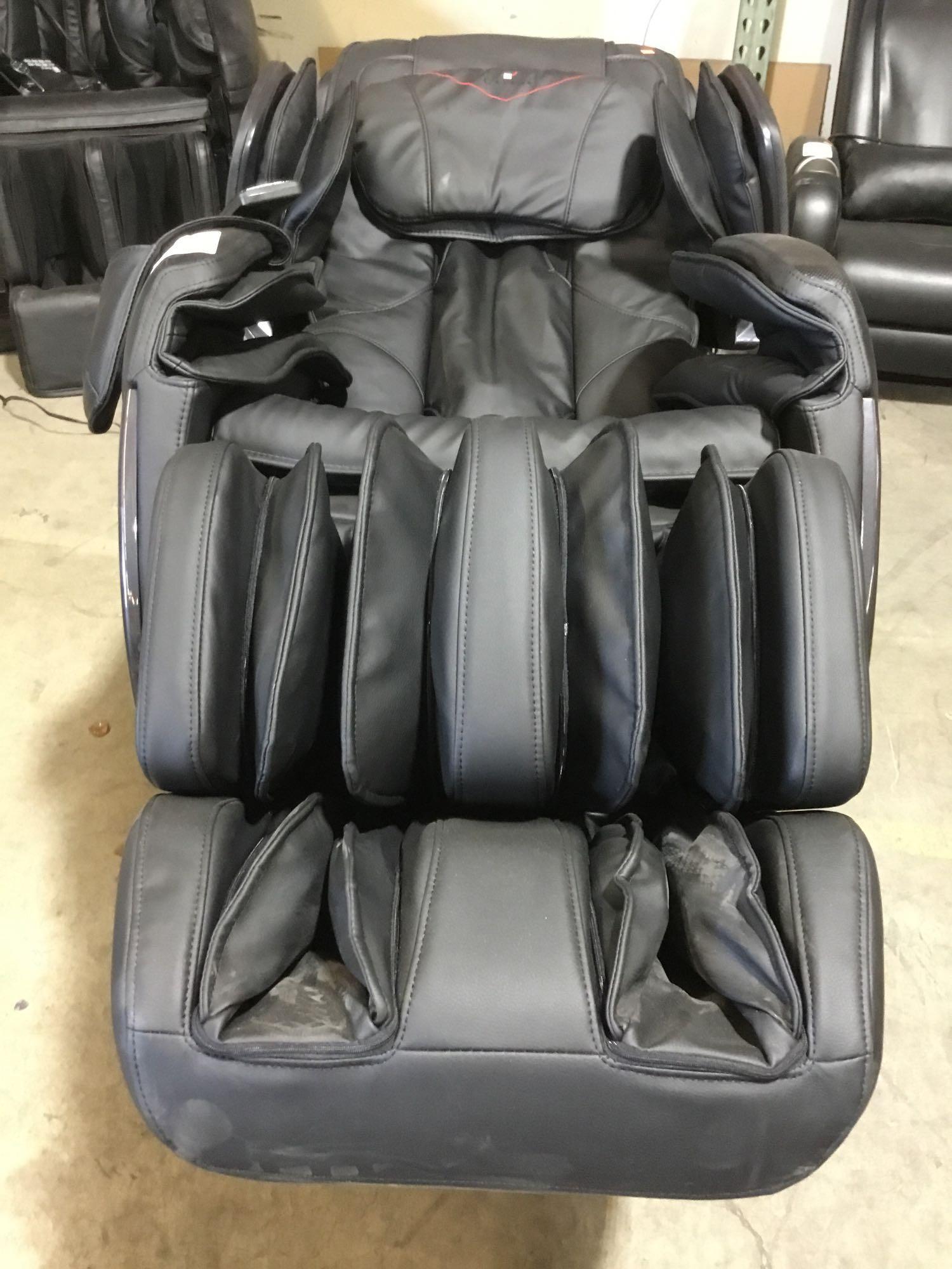 Casado Healthcare Full Body Massage Chair w/Braintronics Technology