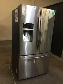 Samsung 28 cu. ft. 3-Door French Door Food ShowCase Refrigerator**GETS COLD**