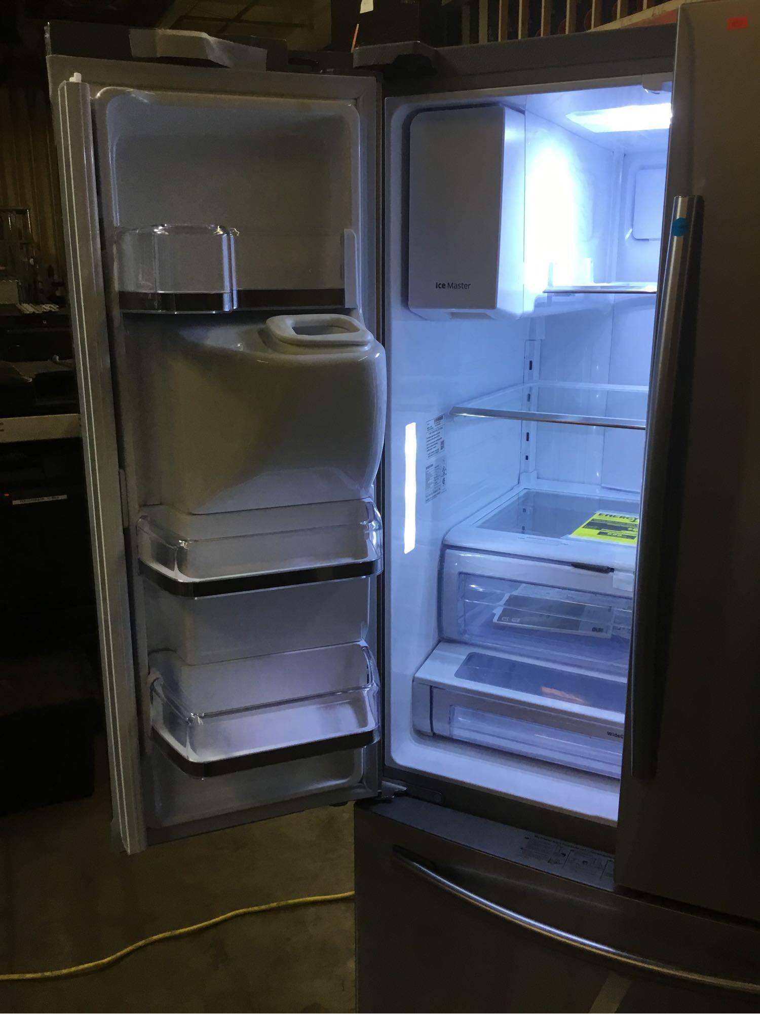 Samsung French Door Refrigerator with Twin Cooling Plus**GETS COLD**