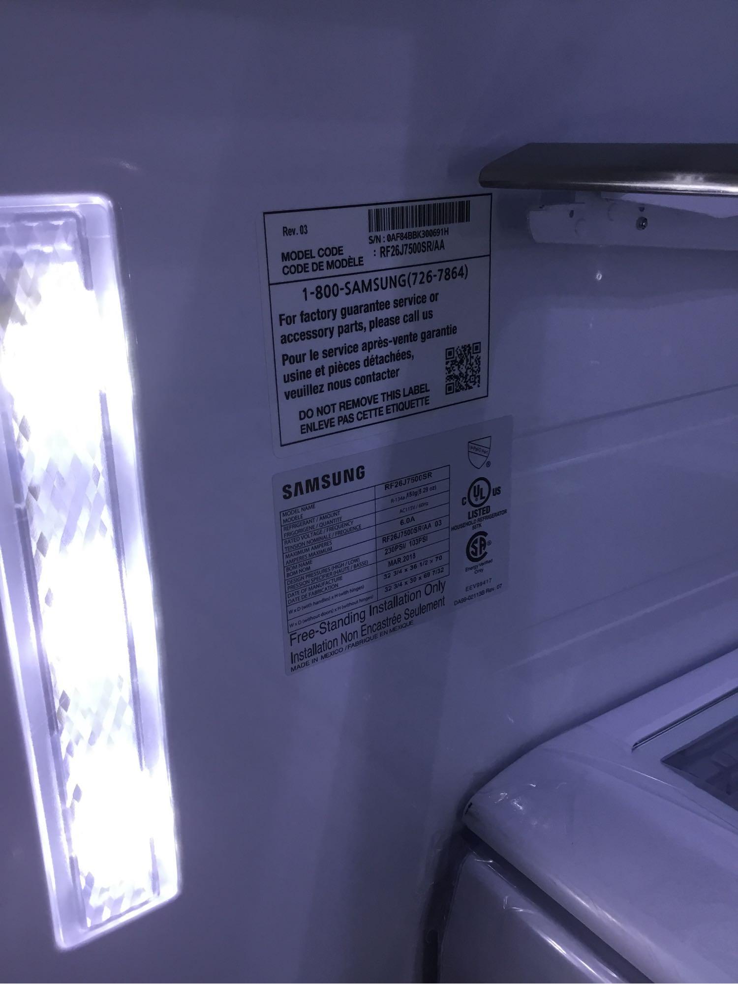 Samsung French Door Refrigerator with Twin Cooling Plus**GETS COLD**