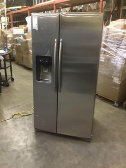 Samsung 24.5 cu. ft. Side-By-Side Refrigerator with In-Door Ice Maker**GETS COLD**