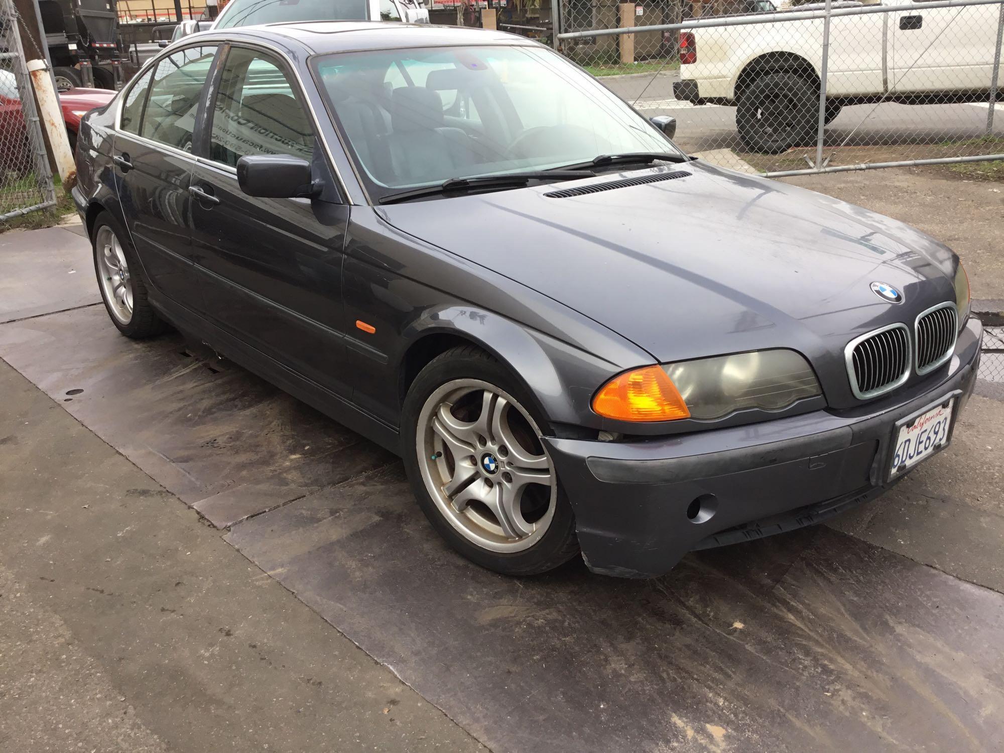 2001 BMW 3 Series 330i ***FOR DEALER OR EXPORT ONLY***