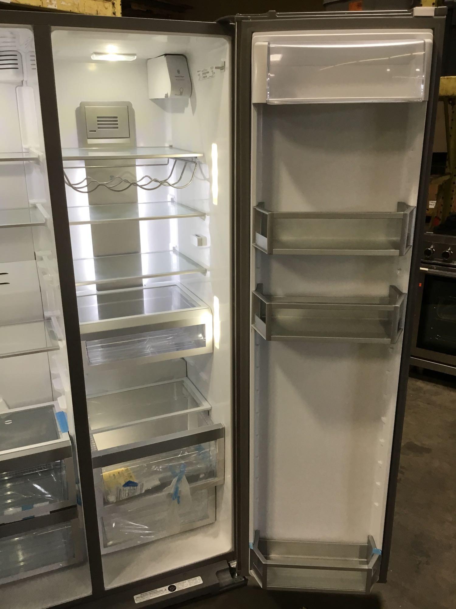 Jenn-AirEuroStyle 22.7Cu. Ft. Side by Side Counter Depth Refrigerator