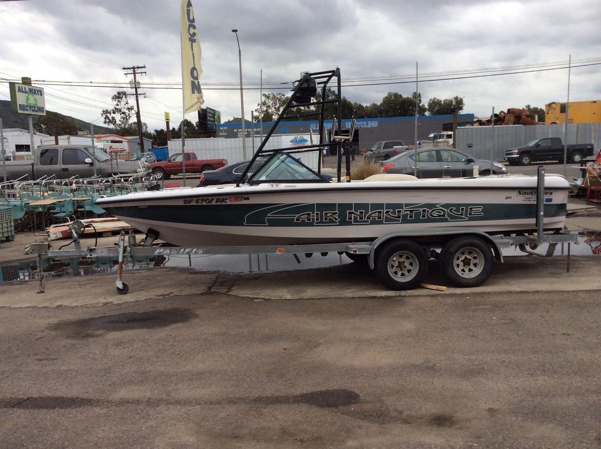 1999 Air Nautique 21 ft Wake Board Tow Boat With V8 5.8L**VIDEO OF BOAT RUNNING IN DESCRIPTION**