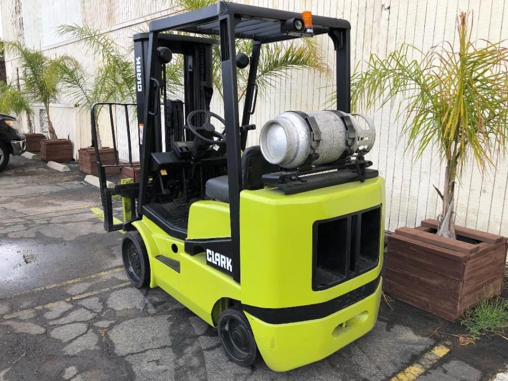 CLARK PROPANE POWERED 5,000 POUND CAPACITY FORKLIFT