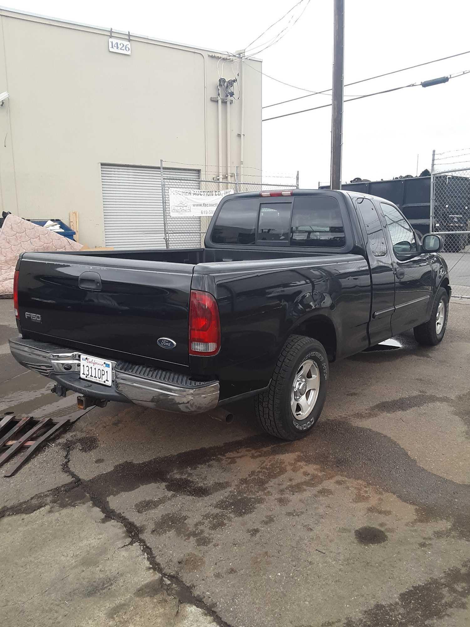 2004 Ford F-150 XLT Heritage Ext. Cab