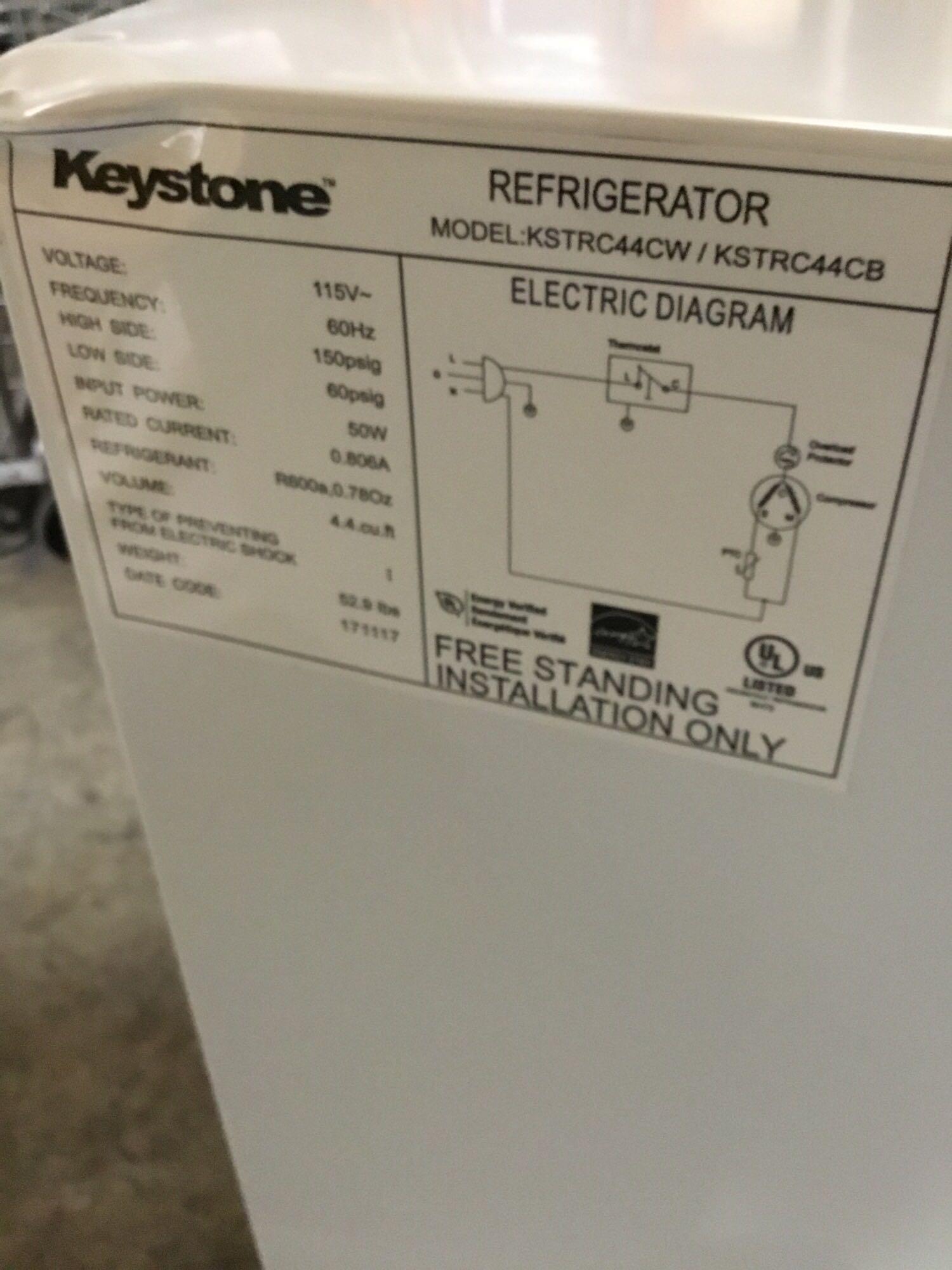 Keystone Mini Refrigerator ***GETS COLD***NEW NEVER USED***