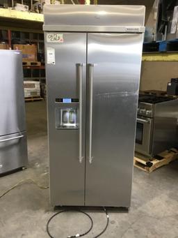 Kitchenaid 20.8 cu. ft. Side by Side Refrigerator ***GETS COLD***