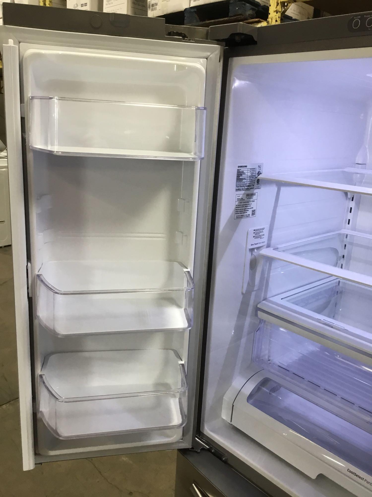 Samsung 26.2 cu. ft. French Door Refrigerator ***GETS COLD***