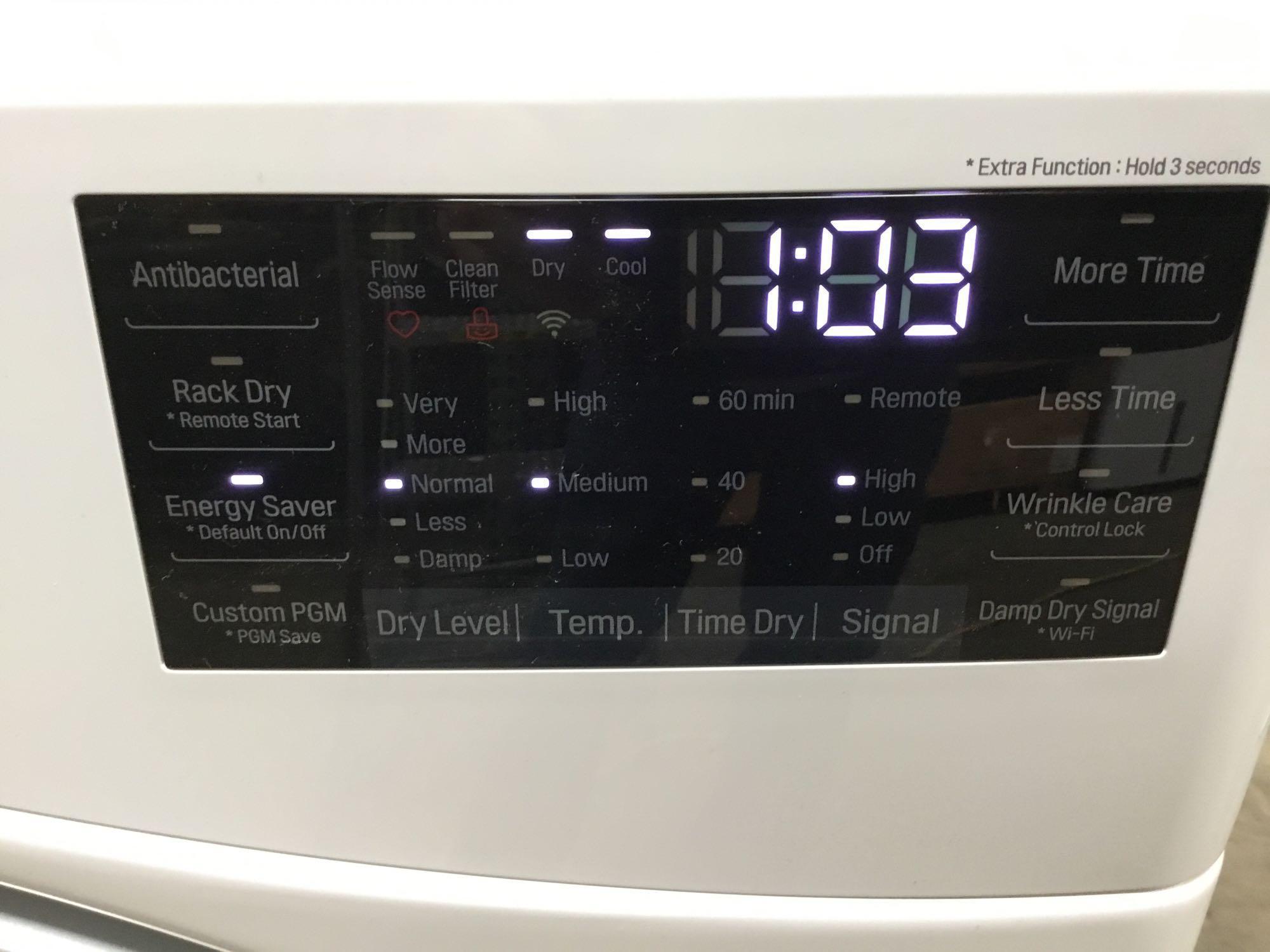 LG 7.4 cu. ft. Front Load Gas Dryer w/Sensor Dry, and Wi-Fi Connectivity ***TURNS ON***