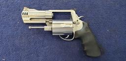 Smith and Wesson .500 Magnum Handgun