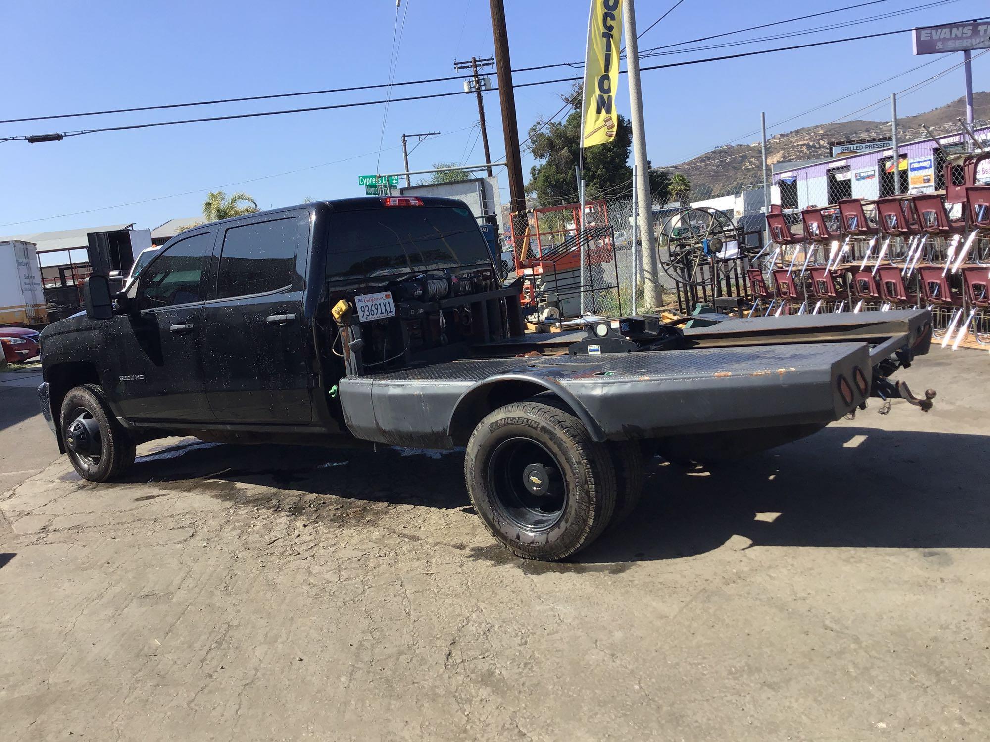 2016 Chevrolet Silverado 3500 Crew Cab w/Heritage Truck Tilt Back Bed and Integrated Winch