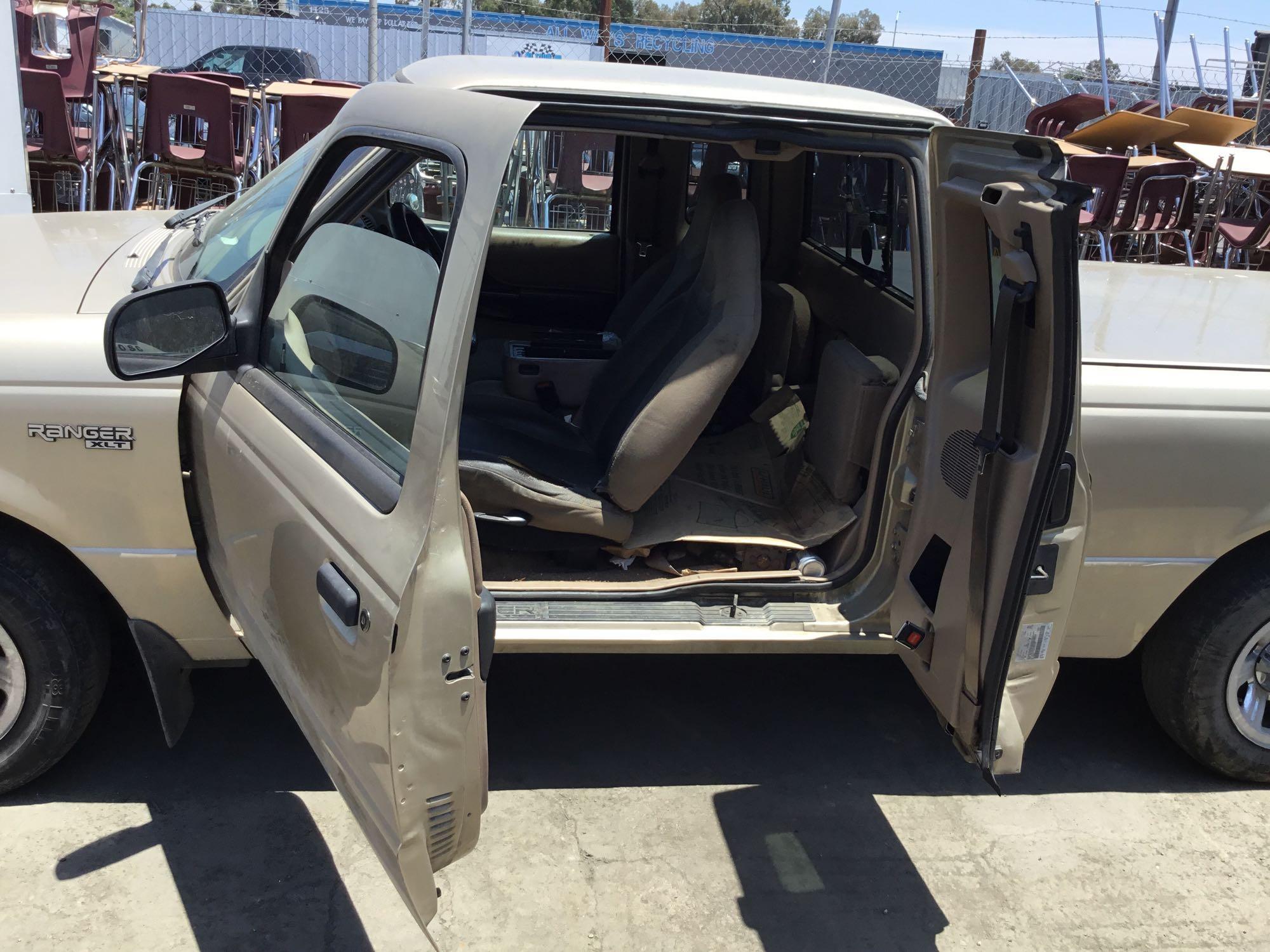 2001 Ford Ranger XLT ***FOR DEALER OR EXPORT ONLY***