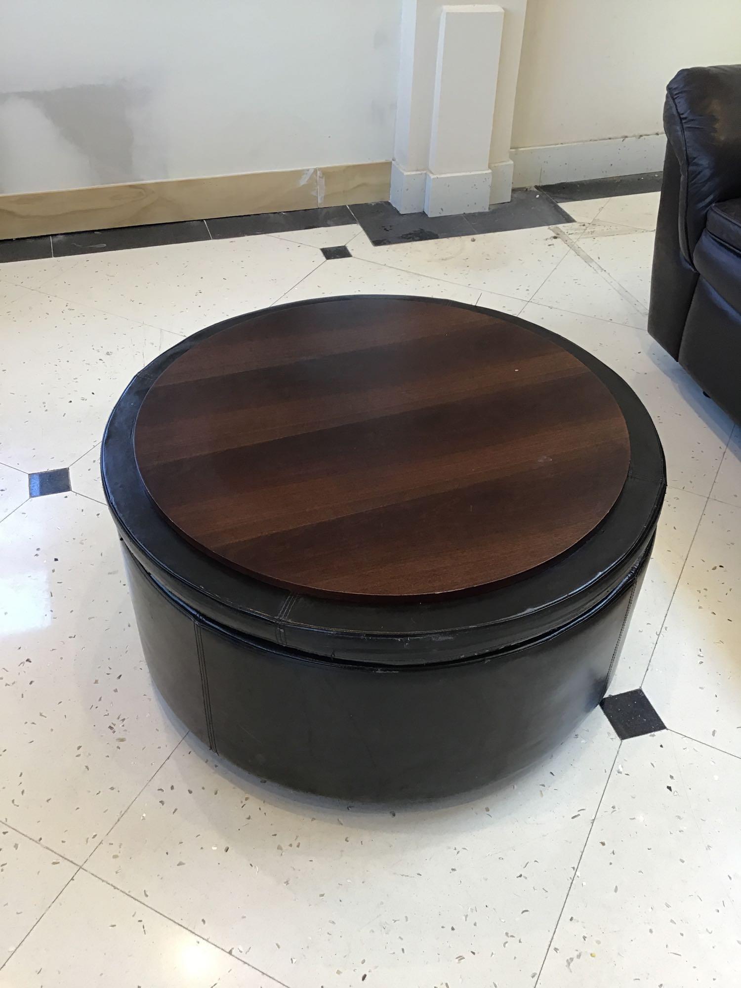 Matching Leather Loveseat, Ottoman and Barrel Chairs