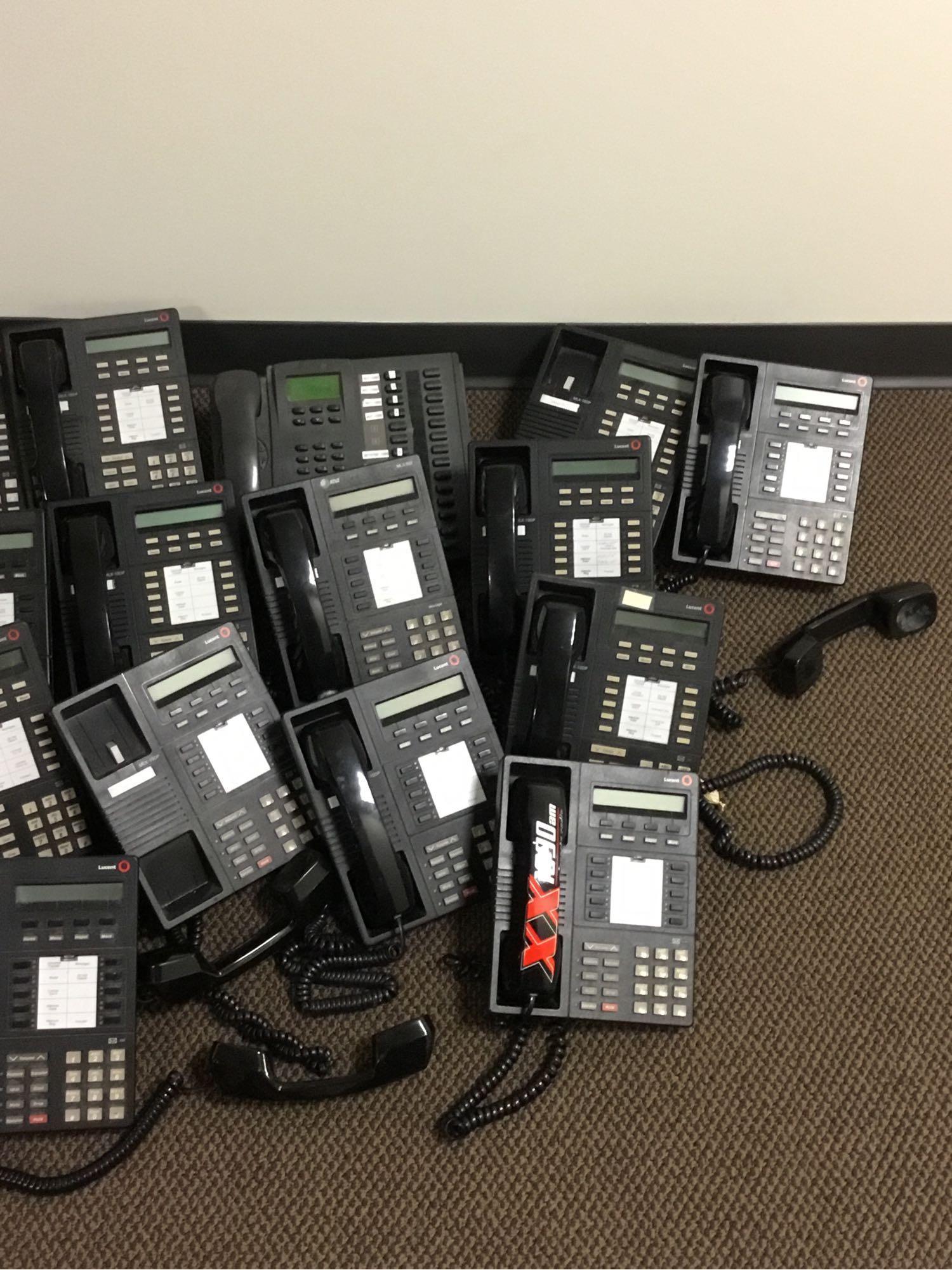 Lot of Lucent MLX-10DP Telephones w/KSU