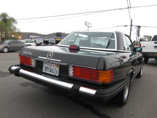 1987 Mercedes-Benz 560SL