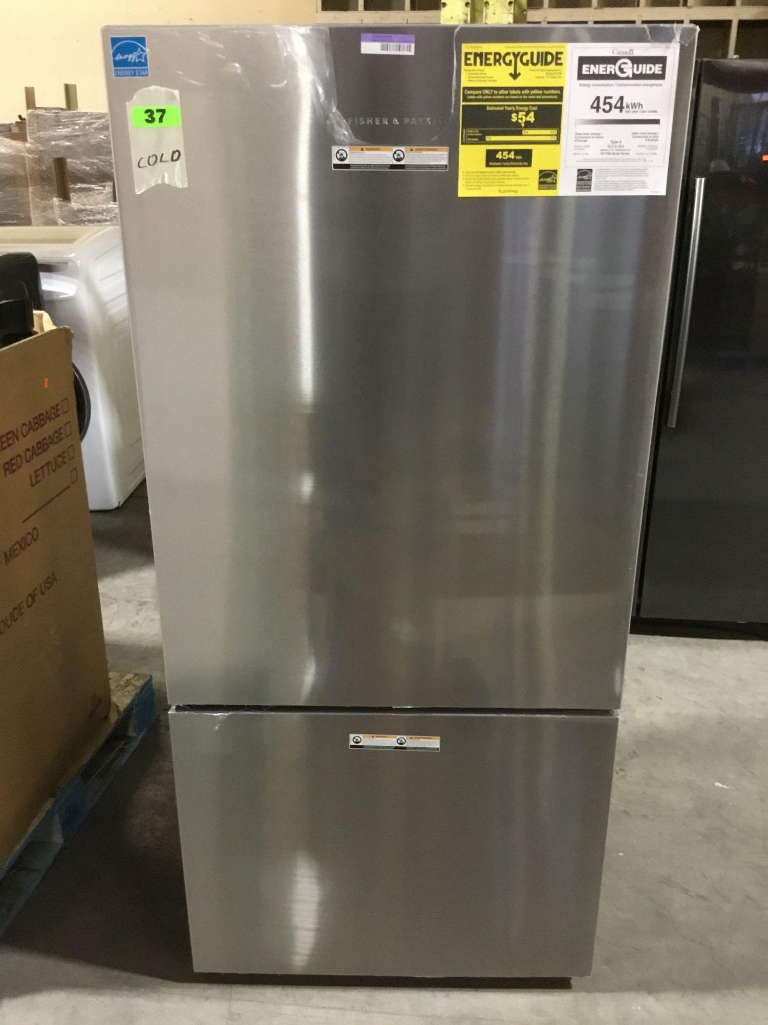 Fisher and Paykel 17.5 cu. ft. Counter Depth Refrigerator With Bottom Freezer***GETS COLD***