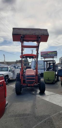 Kubota M59 Loader with Gannon Box and Ripper Shanks