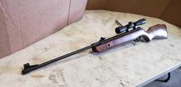 Gamo Hunter 220 Air Rifle with scope