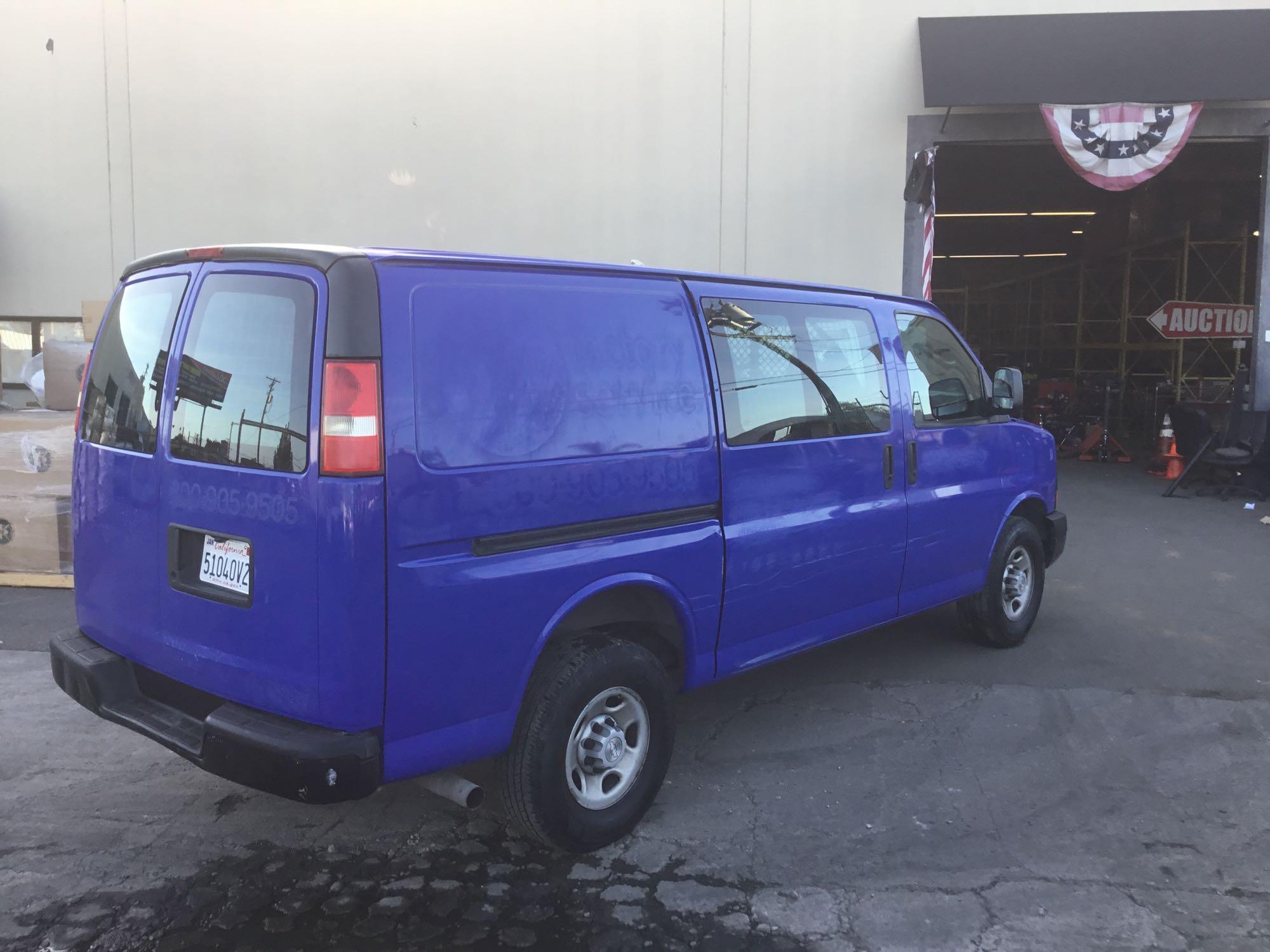 2009 Chevrolet 2500 Express Cargo Van