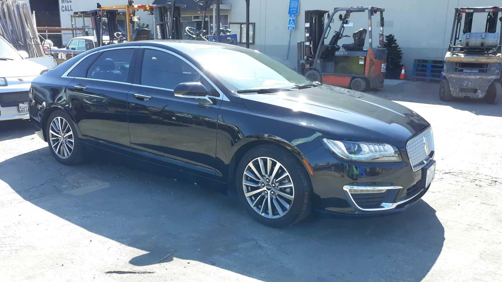 2017 Lincoln MKZ Premier 2.0L Turbo