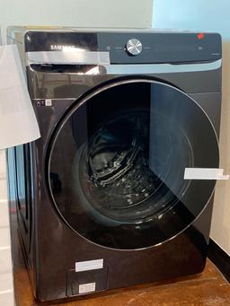 Samsung 7.5 cu. ft. Electric Dryer and 5.0 cu. ft. Extra-Large Pair*WASHER PREVIOUSLY INSTALLED*