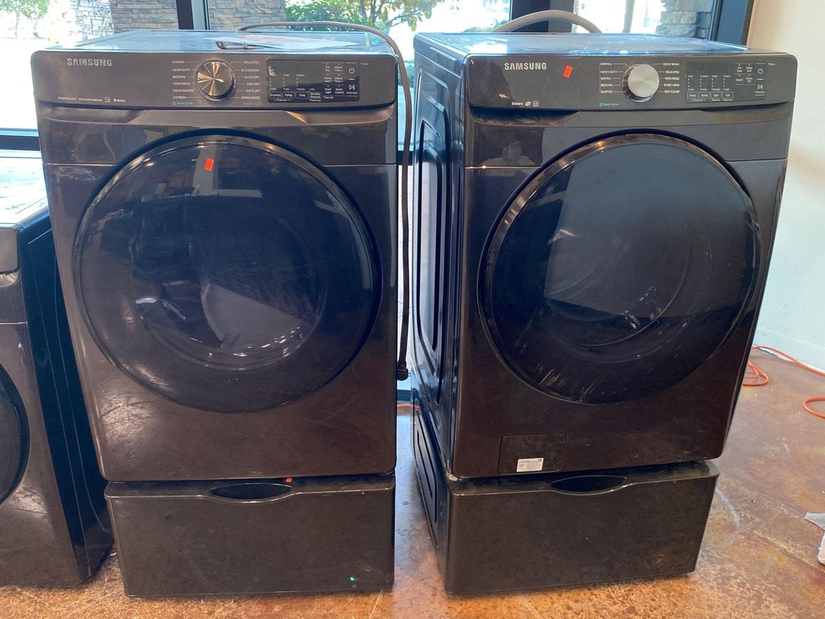 Samsung 7.5 cu. ft. Electric Dryer and 4.5 cu. ft.Washer with Storage Pedestals*PREVIOUSLY INSTALLED