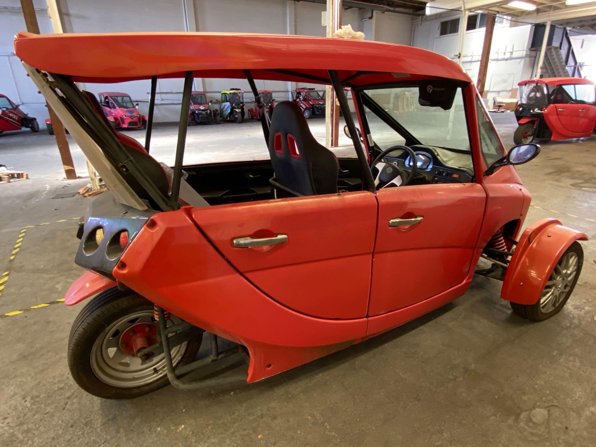 2019 Austin Electric Vehicles Electric Enclosed Three Wheel Autocycle*BATTERIES DEAD*