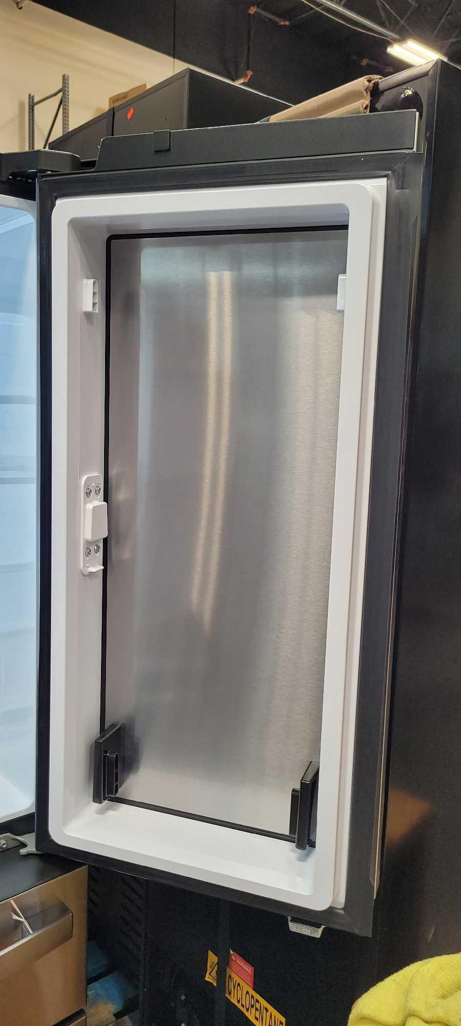 GE Profile 27.9 cu. ft. Smart 4-Door French Door Refrigerator*PREVIOUSLY INSTALLED*