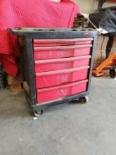 RUBBERMAID WORKBENCH FIVE DRAWERS W/VISE ON TOP