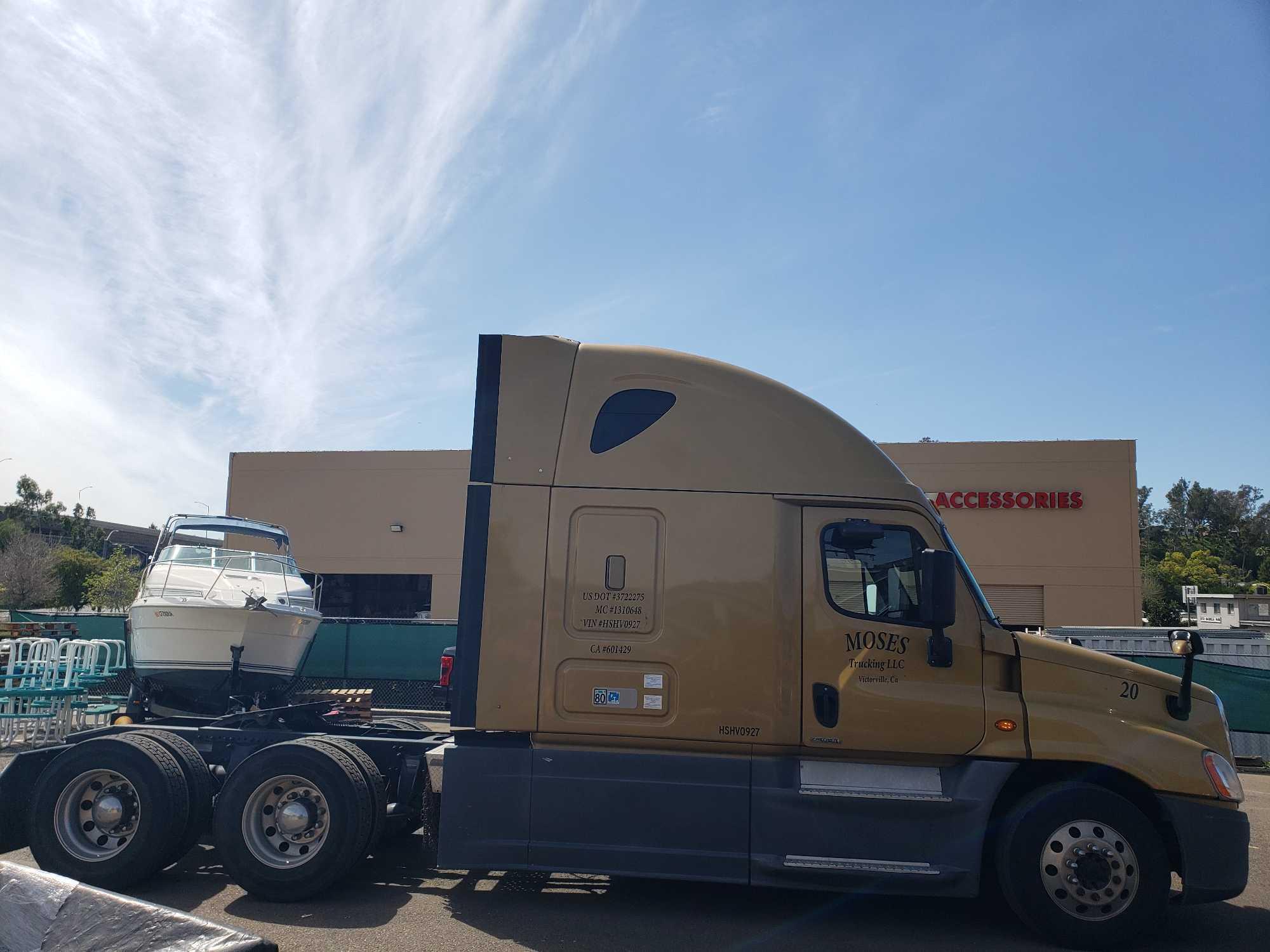 2017 Freightliner Cascadia 125 Sleeper Truck