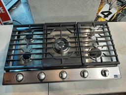 Samsung 36 in. Smart Gas Cooktop*PREVIOUSLY INSTALLED*