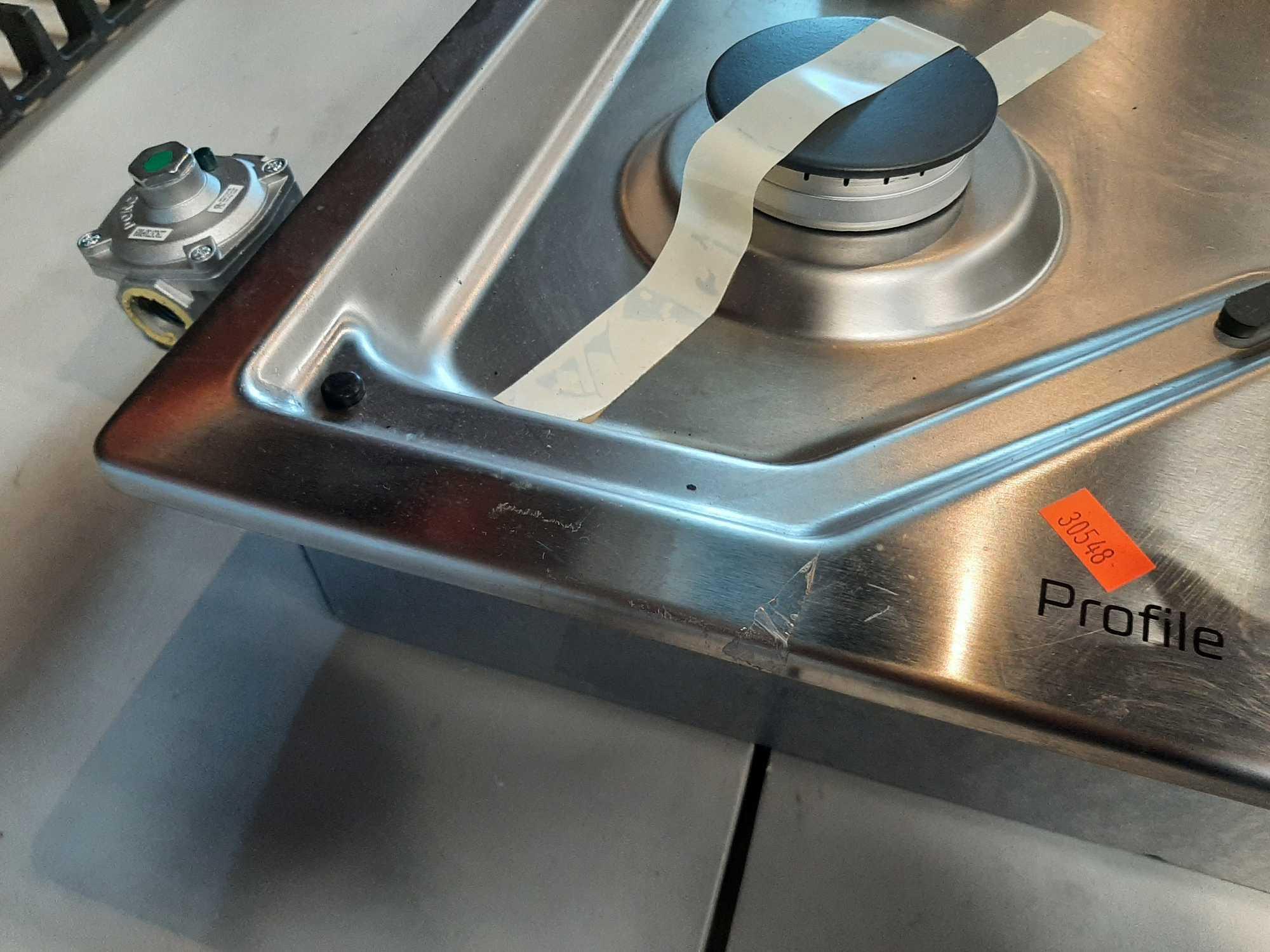 GE 30 in. 5 Burners Stainless Steel Gas Cooktop*PREVIOUSLY INSTALLED*