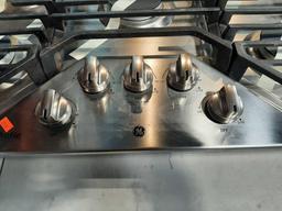 GE 30 in. 5 Burners Stainless Steel Gas Cooktop*PREVIOUSLY INSTALLED*