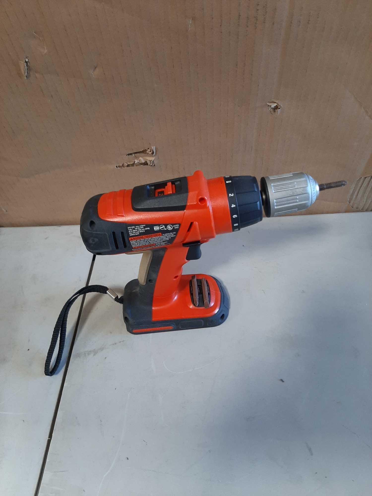 Black & Decker 18v Cordless Drill*TURNS ON*