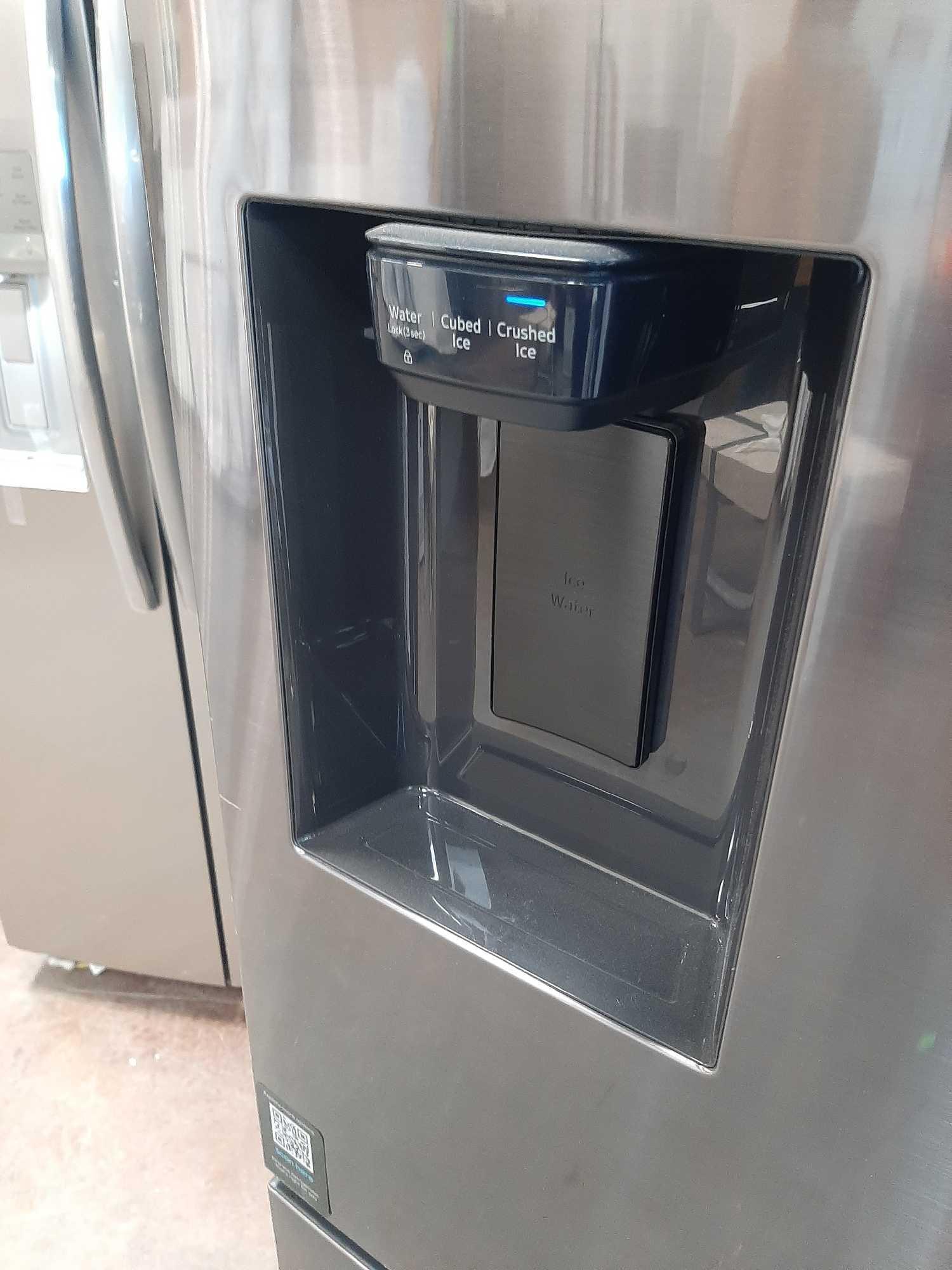 Samsung 26.5 cu. ft. Large Capacity 3 Door French Door Refrigerator*COLD*PREVIOUSLY INSTALLED