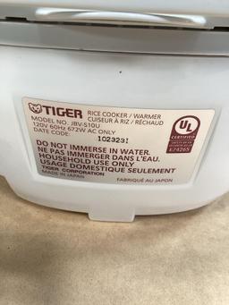 Lot of (2) Tiger Rice Cooker and Warmer