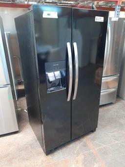 Frigidaire 25.6 cu. ft. 2 Door Side by Side Refrigerator*COLD*UNUSED*