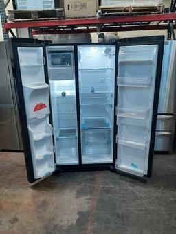 Frigidaire 25.6 cu. ft. 2 Door Side by Side Refrigerator*COLD*UNUSED*