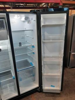 Frigidaire 25.6 cu. ft. 2 Door Side by Side Refrigerator*COLD*UNUSED*