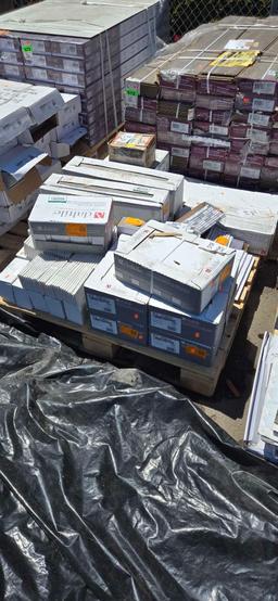 Pallet lot of assorted tiles