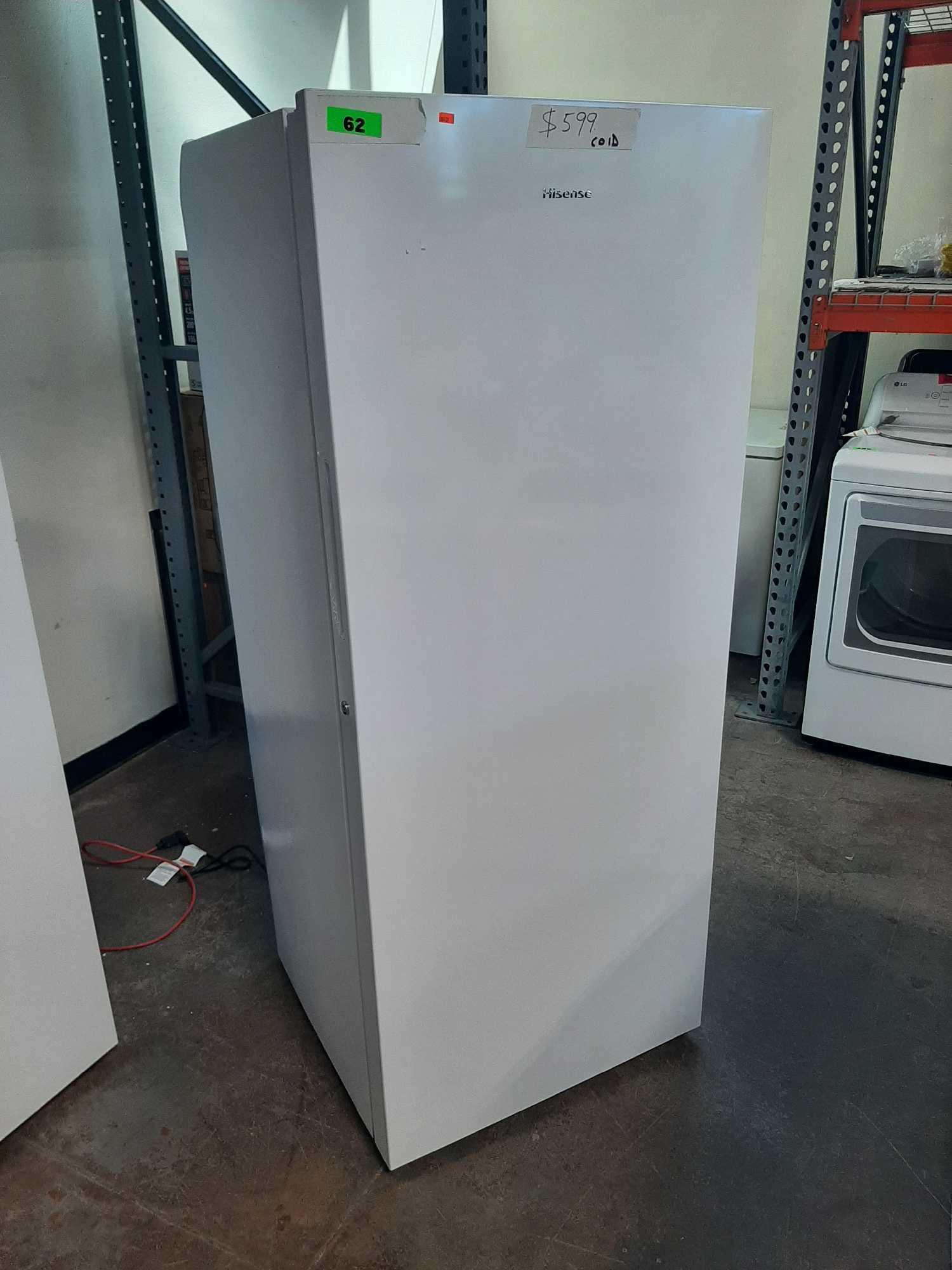 Hisense 13.6 cu. ft. Full Size Upright Freezer*COLD*UNUSED*