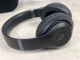 Beats Studio Pro Headphones(Black)