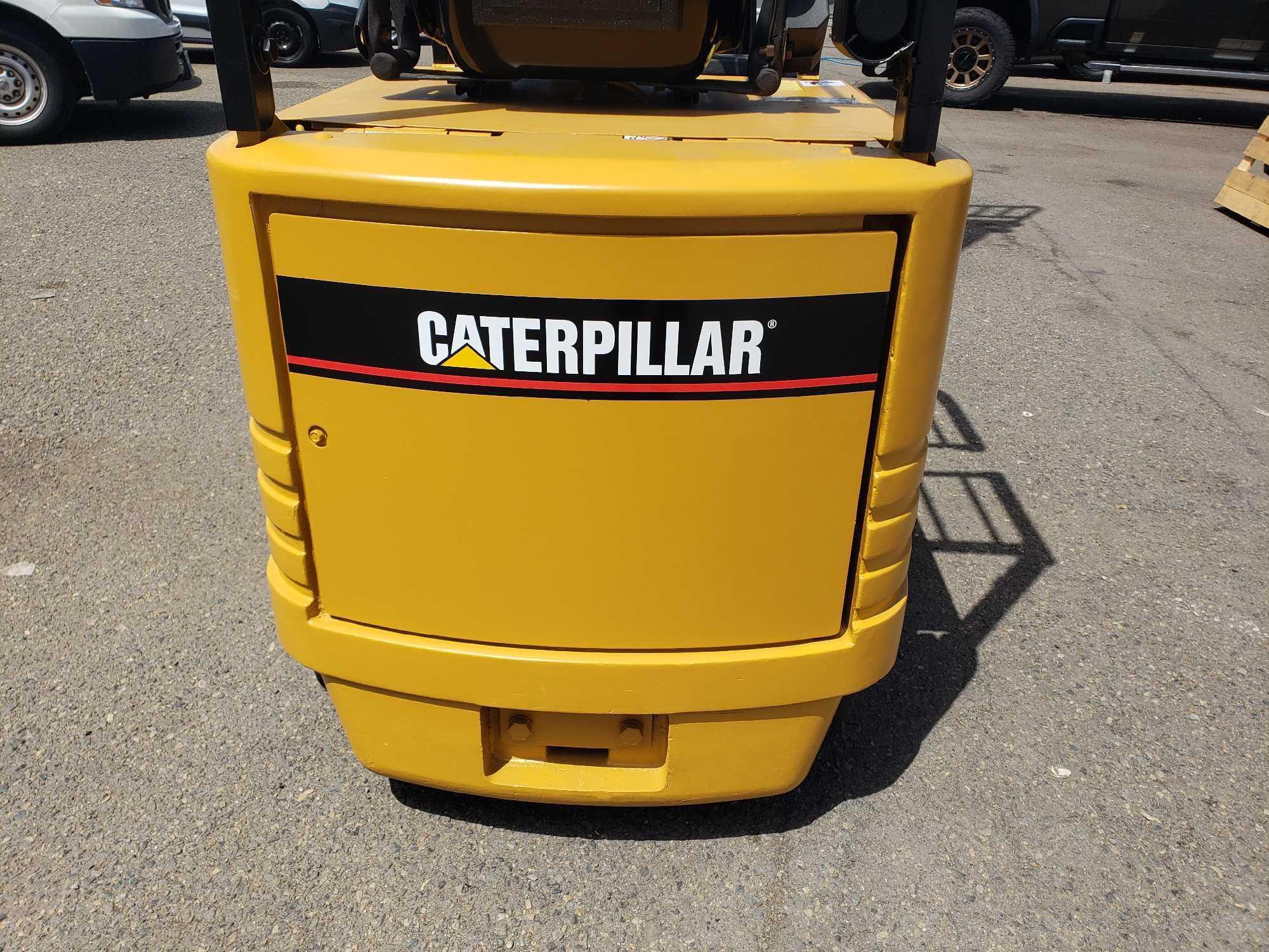 CATERPILLAR 3,000lbs Capacity 36v Forklift