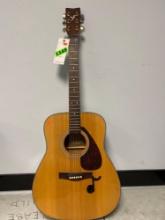 Yamaha Acustic Guitar