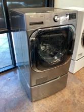 LG 5.2 cu. ft. Mega Capacity Smart Front Load Washer with Pedestal*PREVIOUSLY INSTALLED*