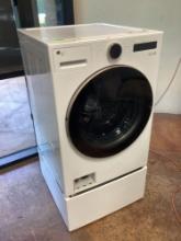 LG 5.0 cu. ft. Mega Capacity Smart Front Load Washer with Pedestal*PREVIOUSLY INSTALLED*