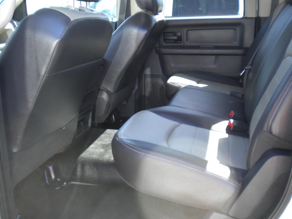 2012 Dodge 550 Crew Cab 4x4 Cab & Chassis